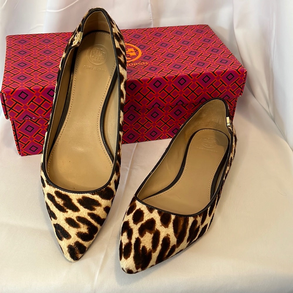 Tory Burch pointed toe leopard flats